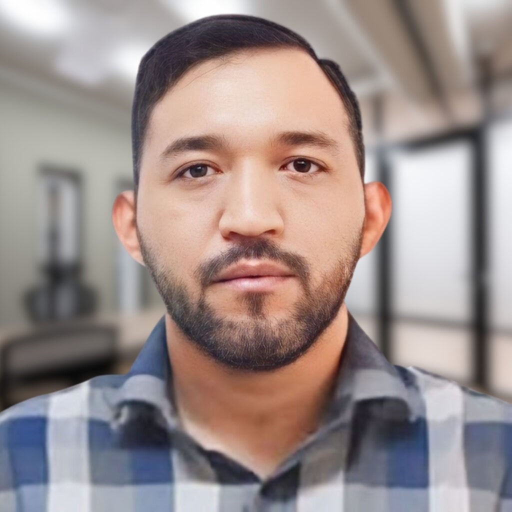 Luis Quiñónez, Fundador y Gerente General de SES4 en Guatemala